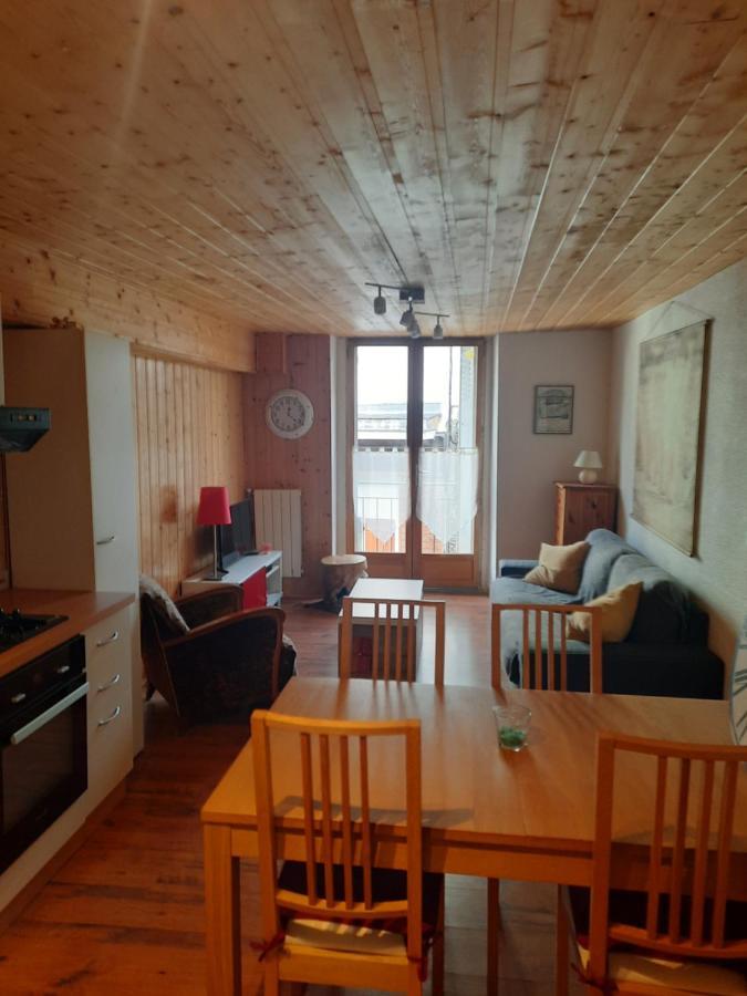 Ferienwohnung Le Cocon Bagnères-de-Luchon Exterior foto
